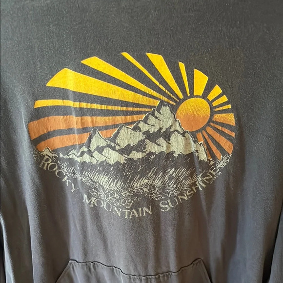 Guess graphic Hoodie in Charcoal - Picture 2 of 5